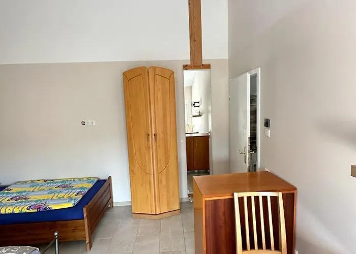 Small Pearl 2 Taunusstein