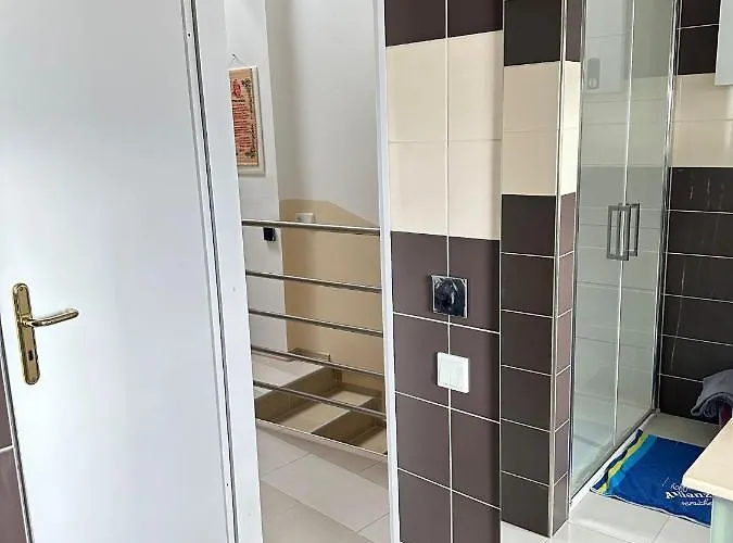 Small Pearl 2 Séjour chez l'habitant